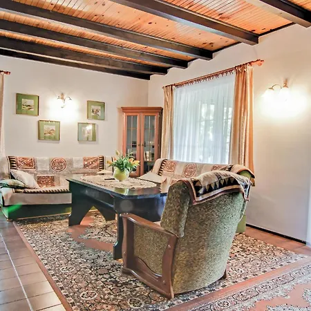 別荘 Lovely In Parzensko With Sauna Karsko