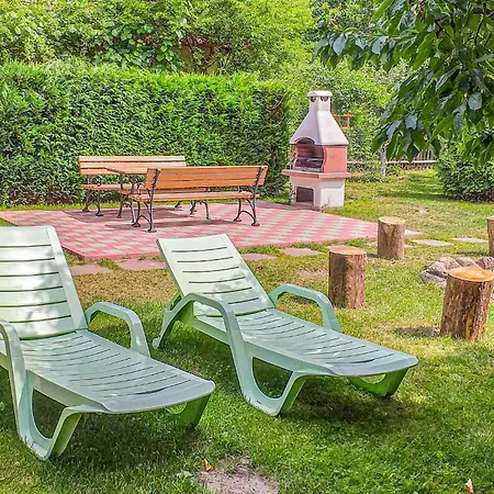 別荘 Lovely In Parzensko With Sauna